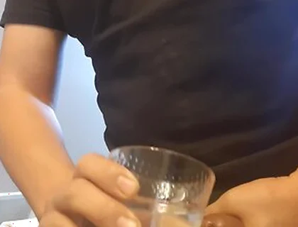 Pinoy Celebrity Host Jakol !!! Pinutok Sa Baso