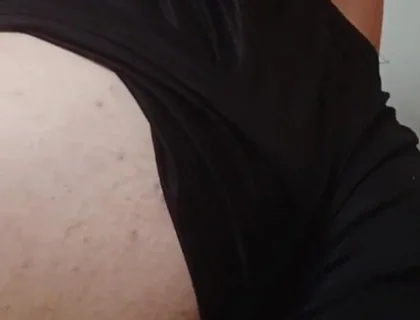 I Like to Show off on the Internet in Exchange for Money