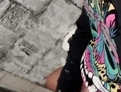 I Come to the Bathroom Because I Need to Pull It