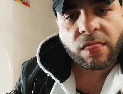 Dirty Play in the Bathroom, Sox and Feets