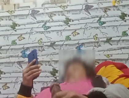 Your Bestfriend Who Loves to Jerk off While Watching Bold.