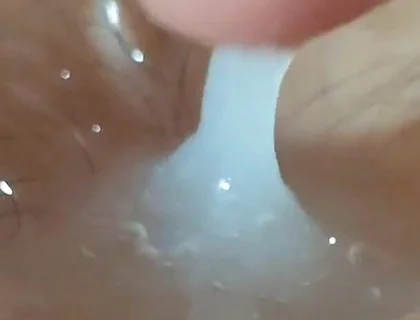 Deep Navel Turns Into a Reservoir of Cum.
