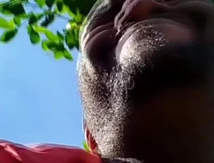 Worker Asks for a Ride to Go to the Beach and Gives It to the Driver