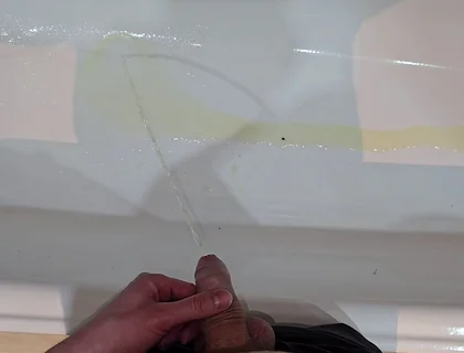 Peeing to the Bathtub