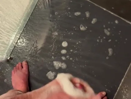 Jerked off in the Hotel Shower