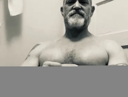 Hot B&w Bathroom Bate.