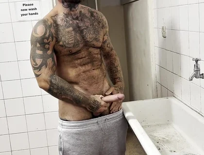 Massive Filthy Irish Cock Pissing All Over