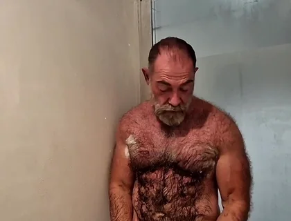 Hairy Muscle Stepdaddy Showering