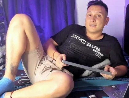 Online with Tomas Styl - Erotic Games and Fun with Followers