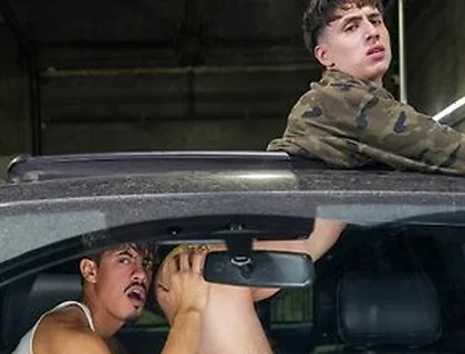 Demanding Customer Angel Elias Gets Dominated As Compensation At Internet Papis Shop