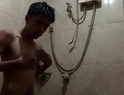 Jameson's Wild Shower Wank Unleashed Cock & Thick Cum