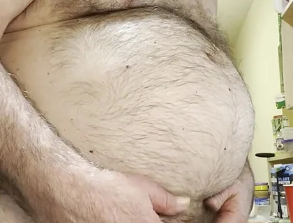 Coach Karl's Mid-afternoon Stiffy During a Live Cam Show 6231