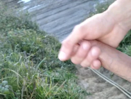 Route to the Beach, Then Masturbate the Big Cock in Front of a Far Fisherman, and I Cum in the Water