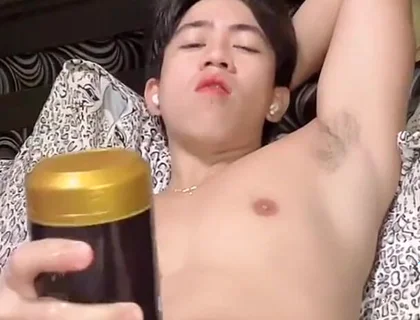 Pinoy with Big Dick Trying Dildo