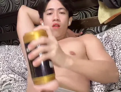 Pinoy with Big Dick Trying Dildo