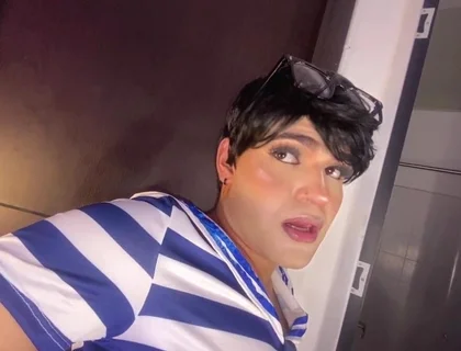 Ken Prince Sissy Latino Opens Her Bubble Ass to Pizza Delivery Man After Smelling Sweaty Feet