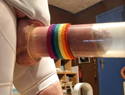Extreme Penis Pumping