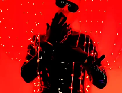 Rubber Musik Video