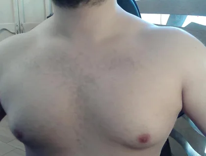 Muscular Stud Plays with His Nipples and Muscles
