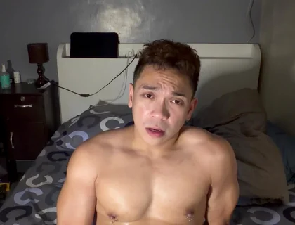 Hot Filipino Twink Jerks off in Steamy Shower