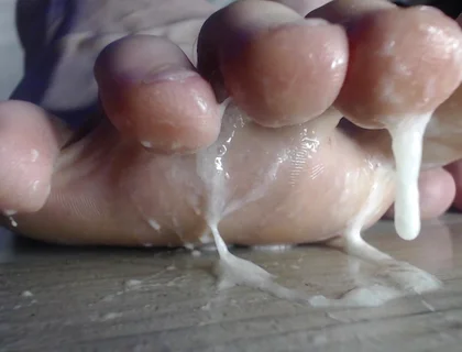 Straight Cock-cum Feet