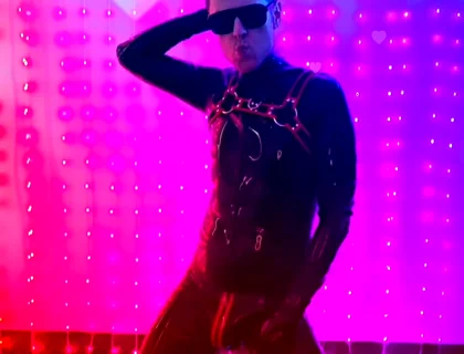 Vide Clip Outtake for My New Reellatexrubberblackstyle
