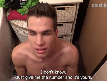 Czech Hunter - Tall Teen Sprayers Bathr'oom Secret Huge Co'ck Dee'pthroated and Fucked While Roommate Rests Next Door