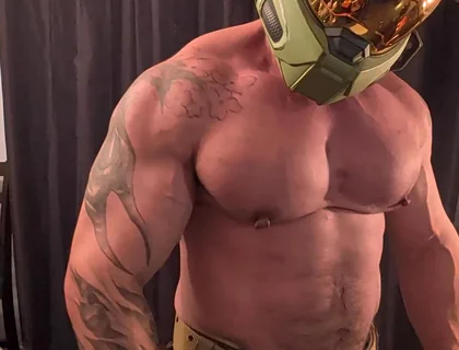 Master Chief Flexing