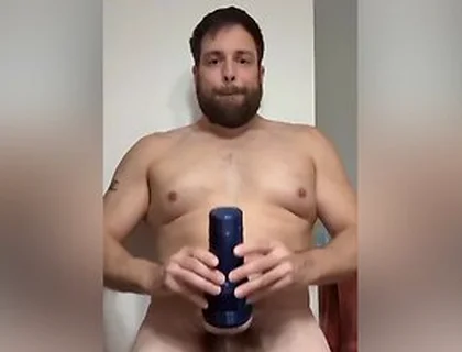 Deep Strokes In The Fleshlight