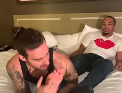 Reds Feet Worshipped