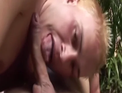 Muscular Hunk Pounds His Tight Ass Until It Quivers