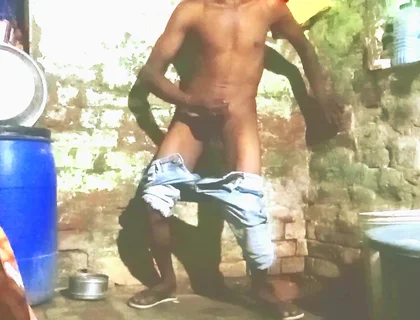 Meet a Indian Boy Hot Bedroom Fuck Seeking the Single Men