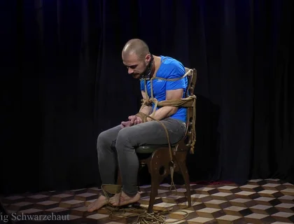 Zeus Hardcore Bondage Challenge