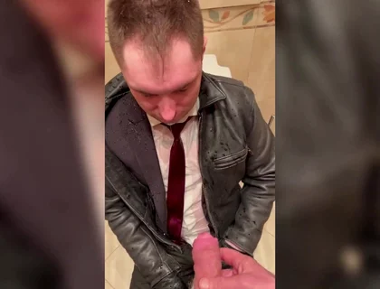 Mega Pissing Kinkysirius Play! Full Video!!