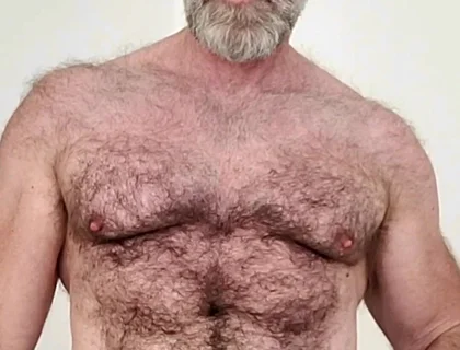 Sexy Hairy Muscle Bear