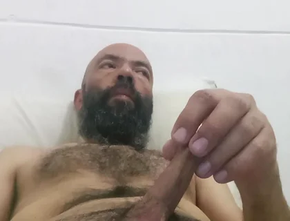 Jhonbahkxxx Seduces with Ravenous Pussy Thrusts