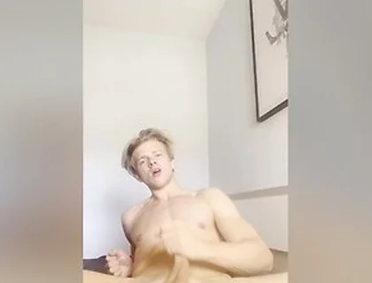 German Twink Is Jerking Off Until He