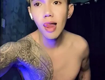 Inked Horny Twink Performed in a Live Webcam Show
