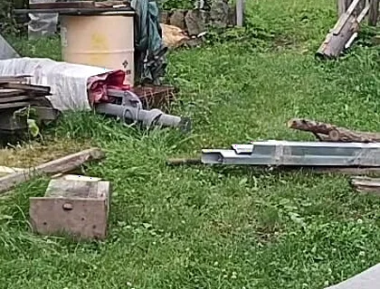 Naked in the Garden: Dirty Handjob in the Pool