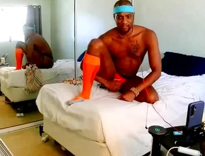 Kennie Jai Jerks and Shoots!