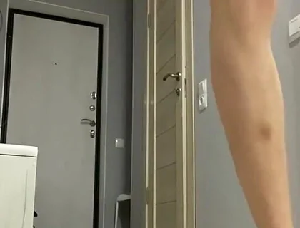 Nude Push Ups