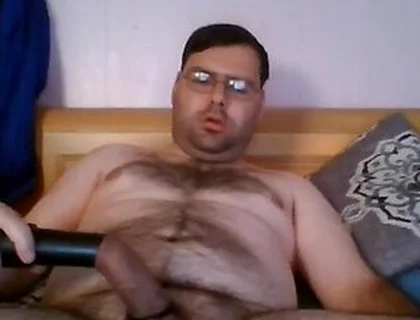Nerdybibear - Vacuum Sucking