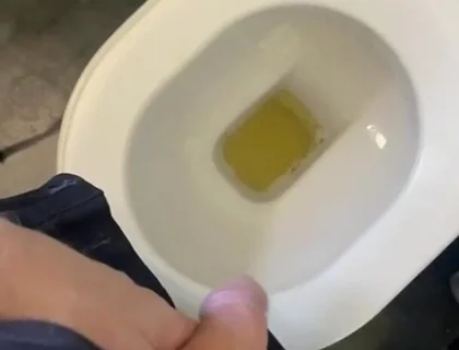 Jules’ Bathroom Breaks: a Normal Day Compilation