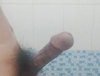 Shaking a Long Cock