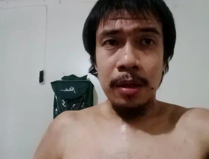 Kneeling Down Masturbation