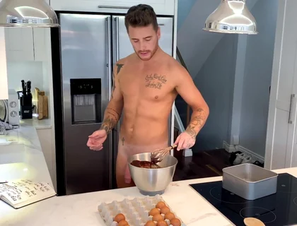 Model Behavior: Naked Baking with Josh Moore 1