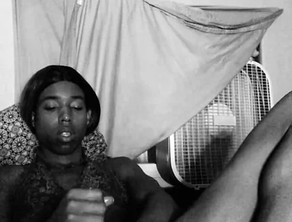Black & White Vibrator Sesh