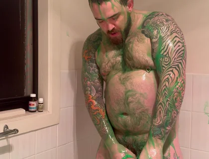Chubby Bear Covers Himself in Slime and Jerks off