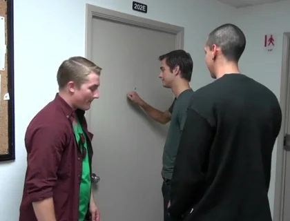 Reality Dudes - These Guys Figure Out How to Make Money Real Quick with Dick Dorm
