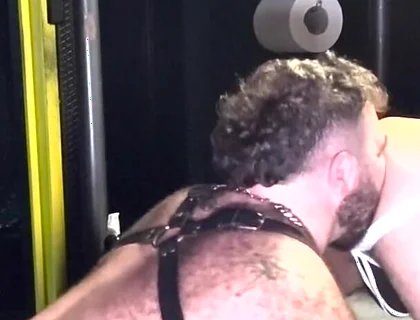 Metal Cage Dungeon Rig Turns Into Sloppy Marathon Servicing Session